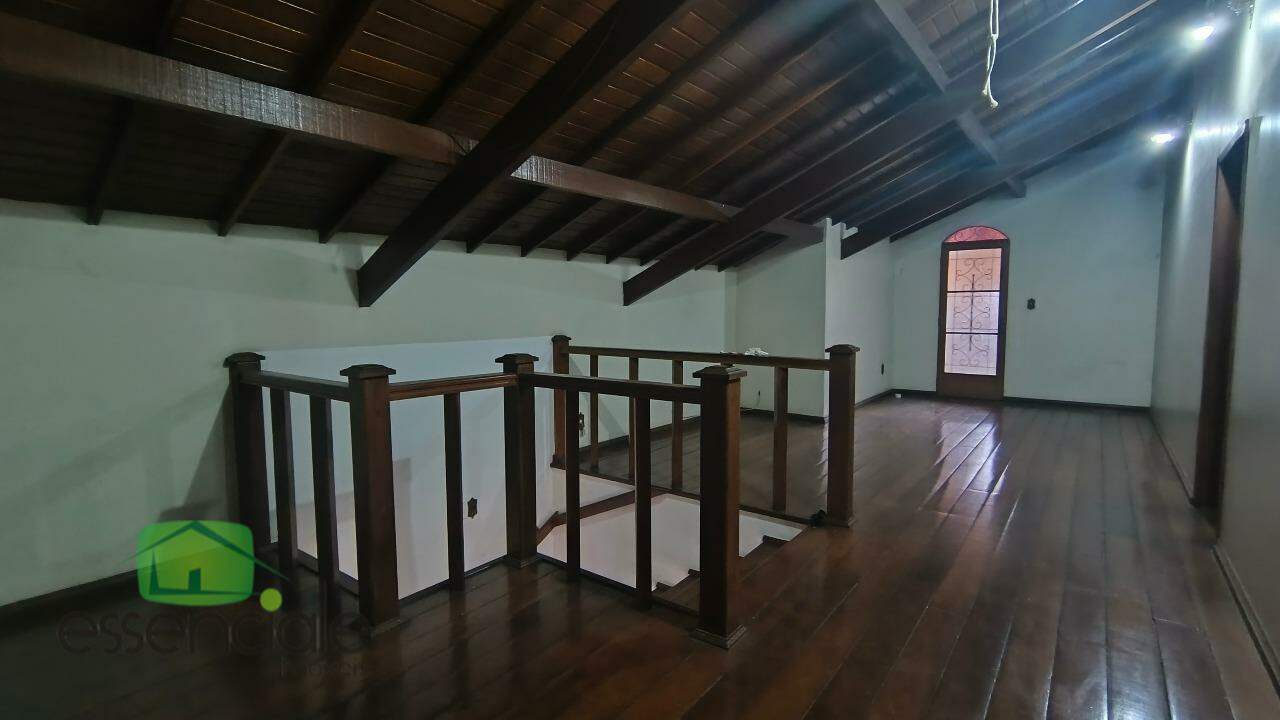 Casa para alugar com 4 quartos, 476m² - Foto 22