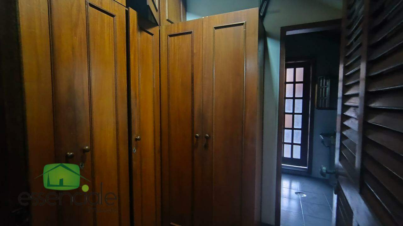 Casa para alugar com 4 quartos, 476m² - Foto 25