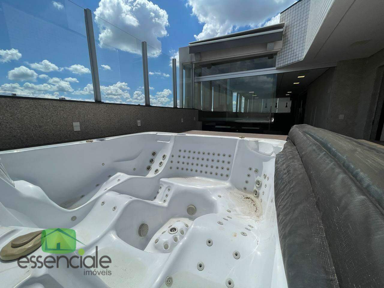 Cobertura para alugar com 5 quartos, 400m² - Foto 4