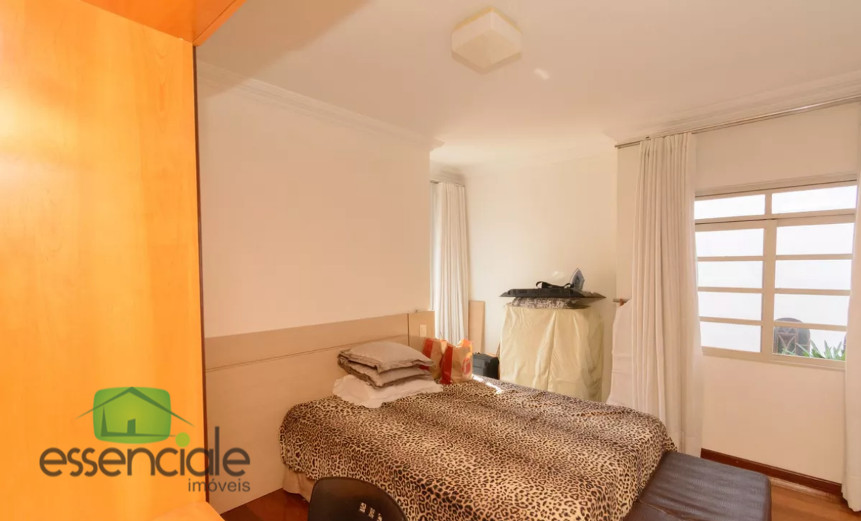 Casa para alugar com 3 quartos, 300m² - Foto 11