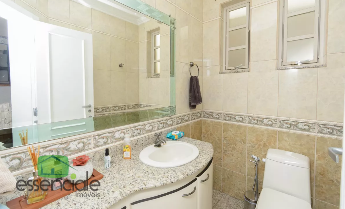 Casa para alugar com 3 quartos, 300m² - Foto 24