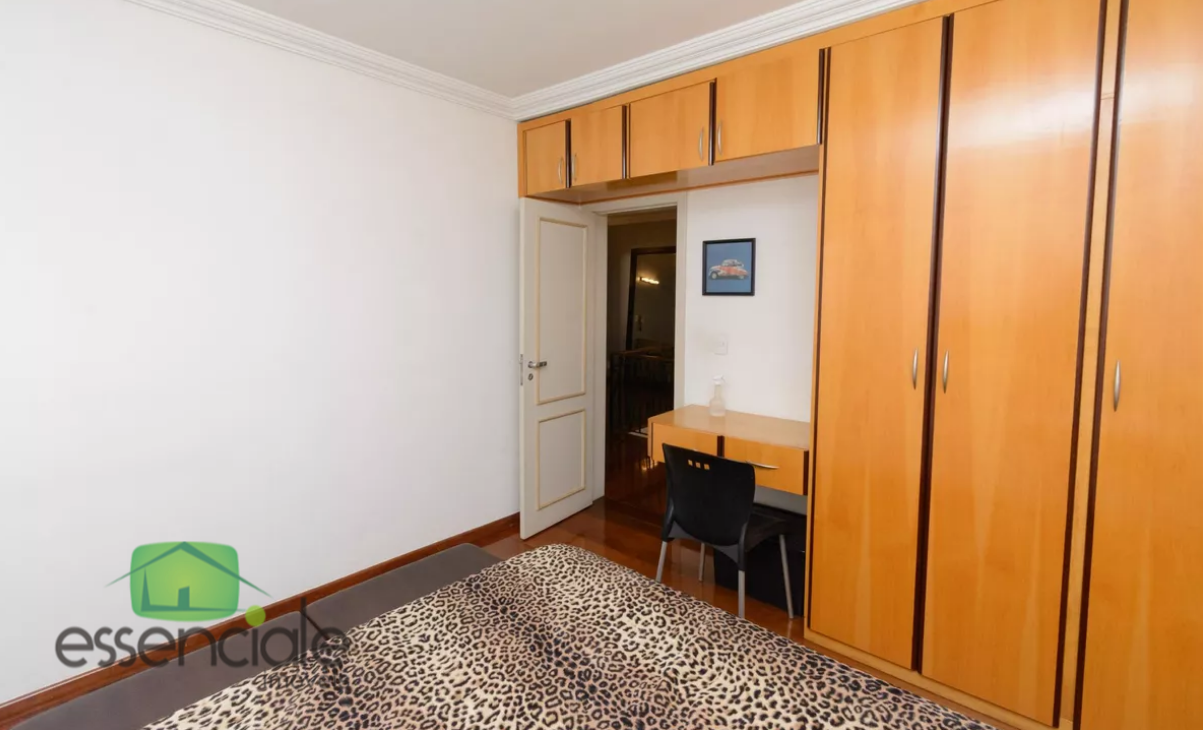 Casa para alugar com 3 quartos, 300m² - Foto 13