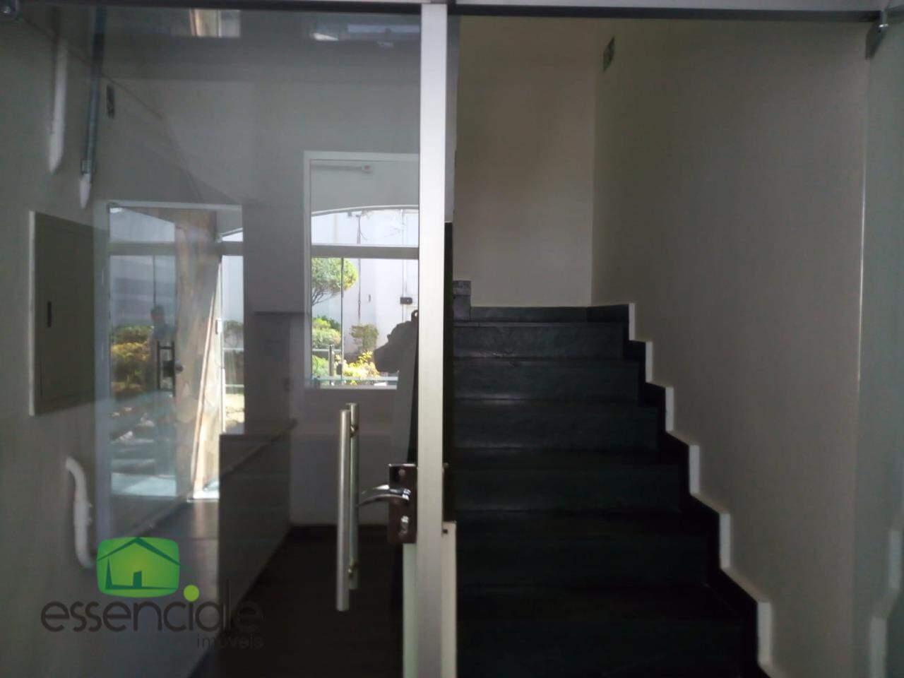 Casa para alugar com 6 quartos, 350m² - Foto 24