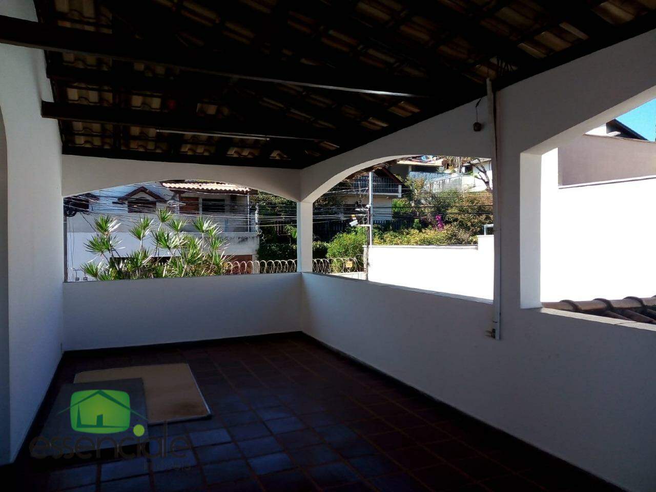 Casa para alugar com 6 quartos, 350m² - Foto 7