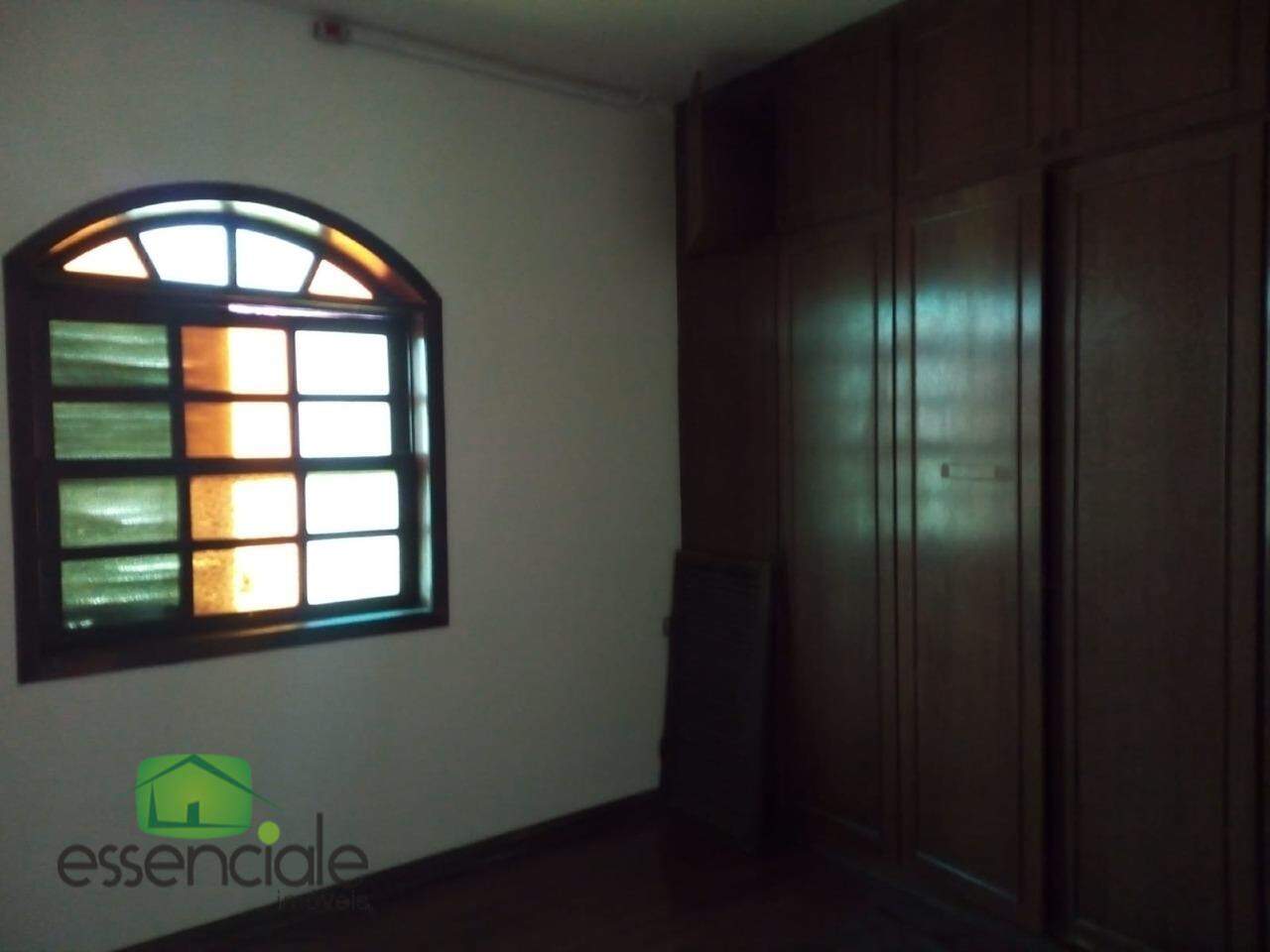 Casa para alugar com 6 quartos, 350m² - Foto 9