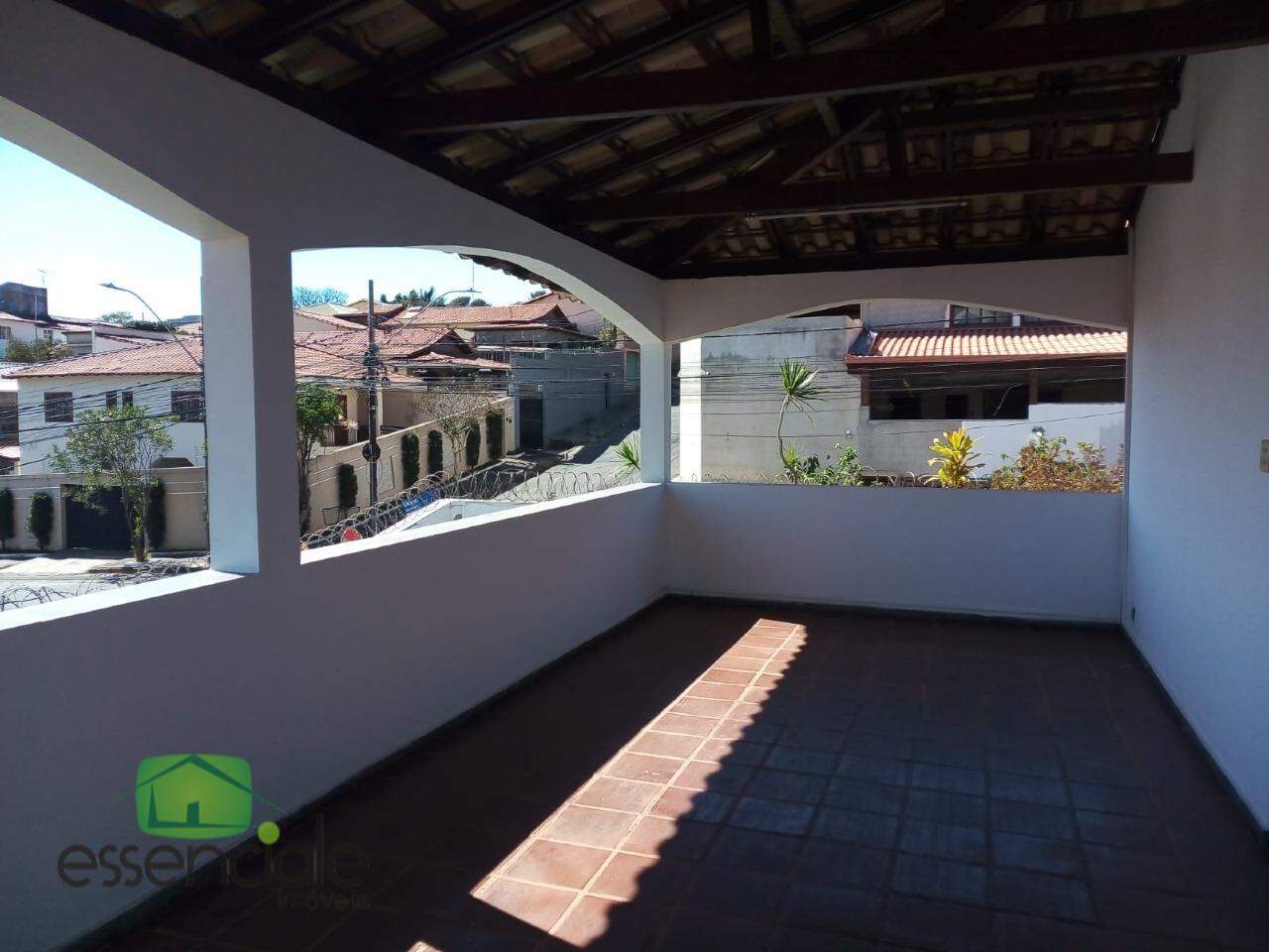 Casa para alugar com 6 quartos, 350m² - Foto 5