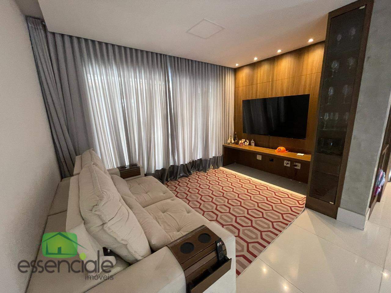 Casa à venda com 3 quartos, 310m² - Foto 1
