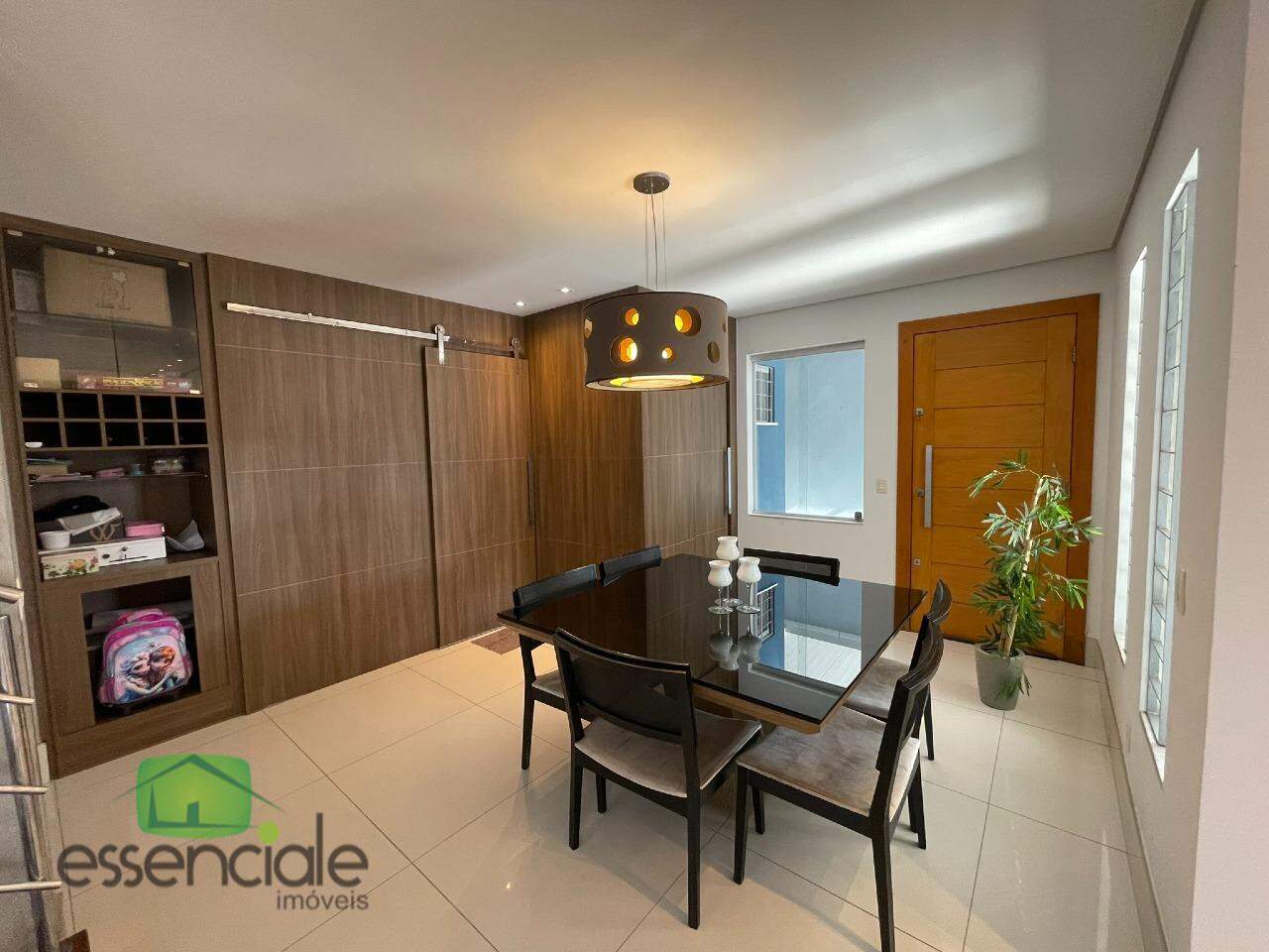 Casa à venda com 3 quartos, 310m² - Foto 5