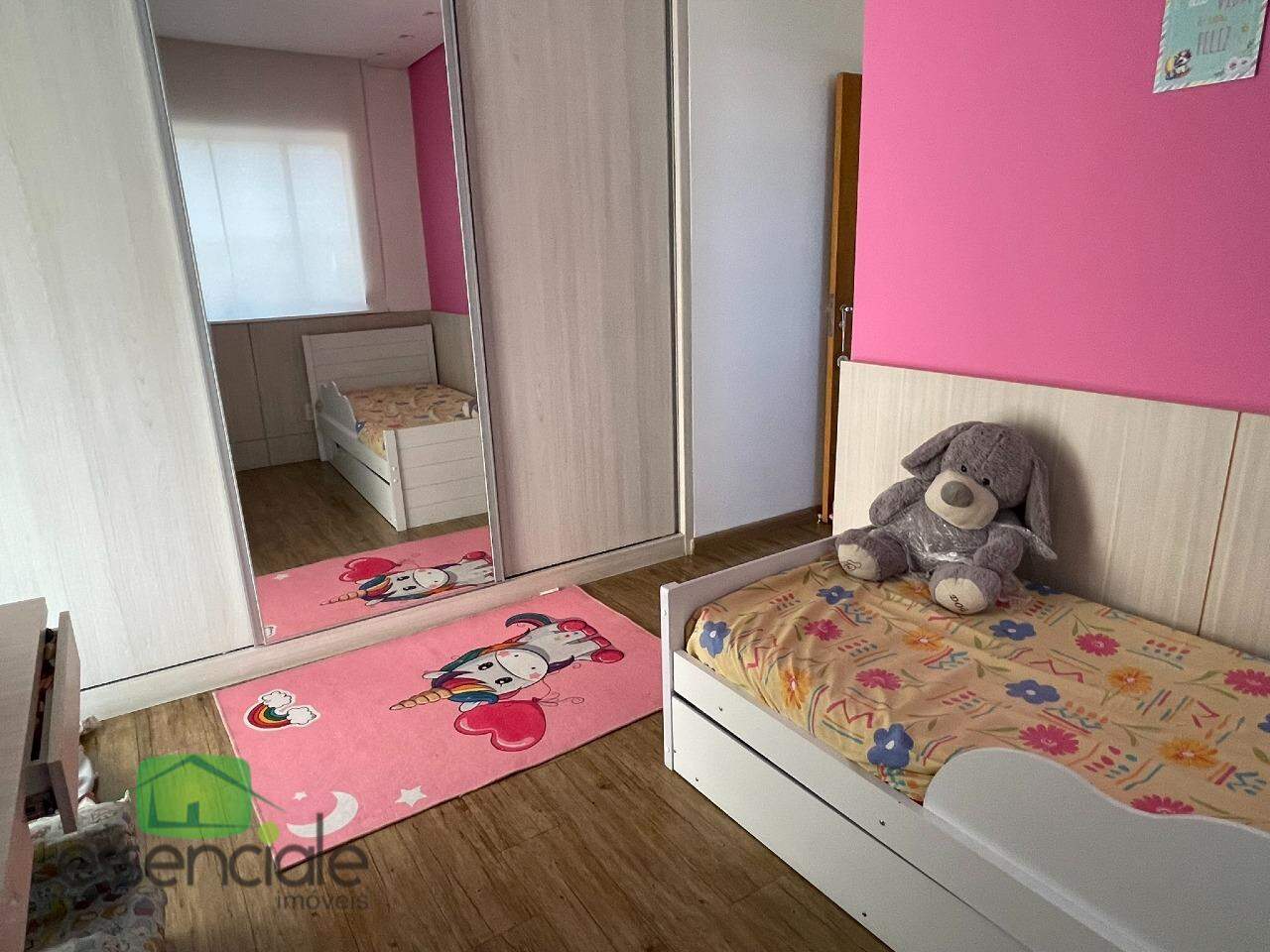 Casa à venda com 3 quartos, 310m² - Foto 23