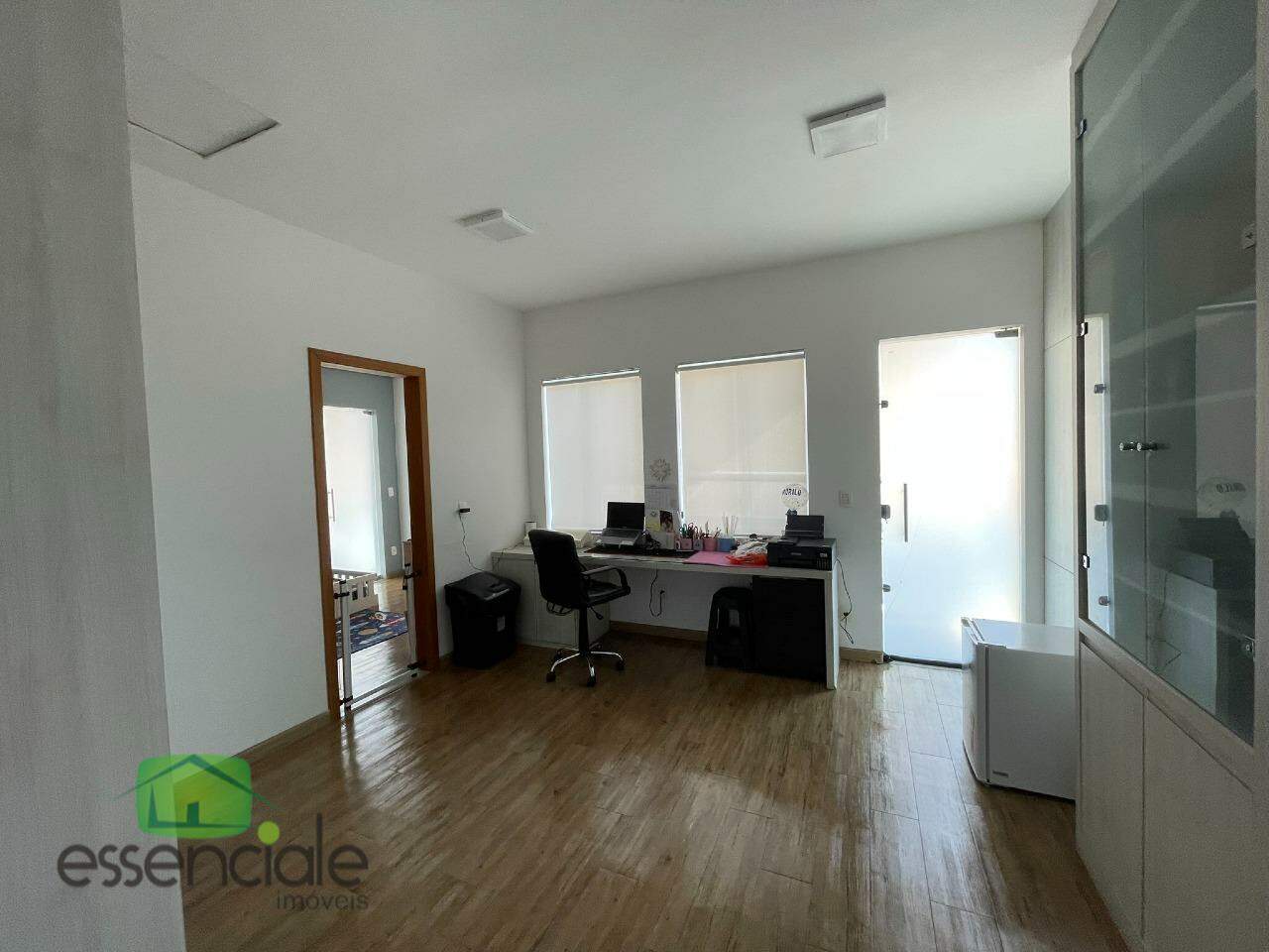 Casa à venda com 3 quartos, 310m² - Foto 12