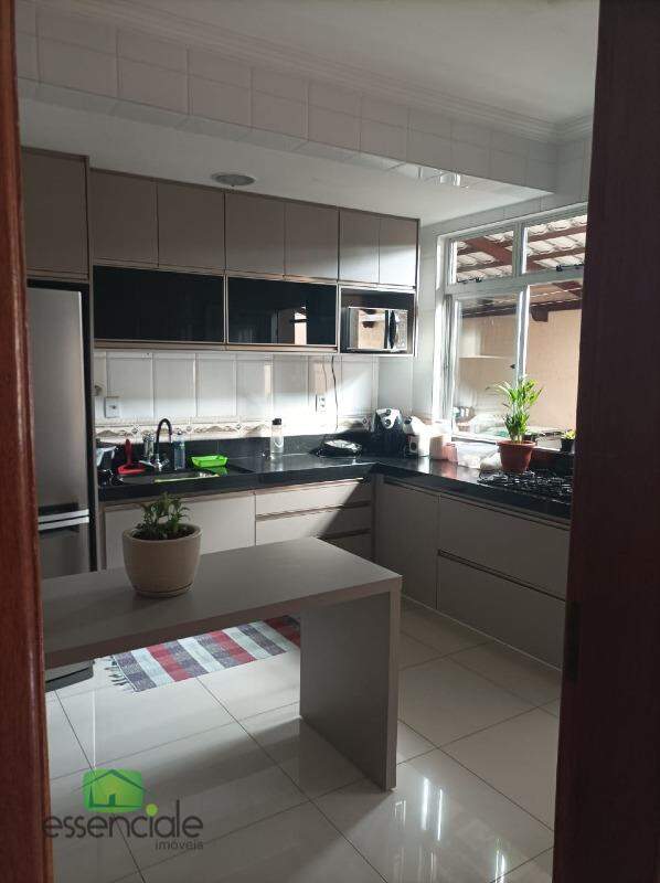 Apartamento à venda com 2 quartos, 80m² - Foto 18