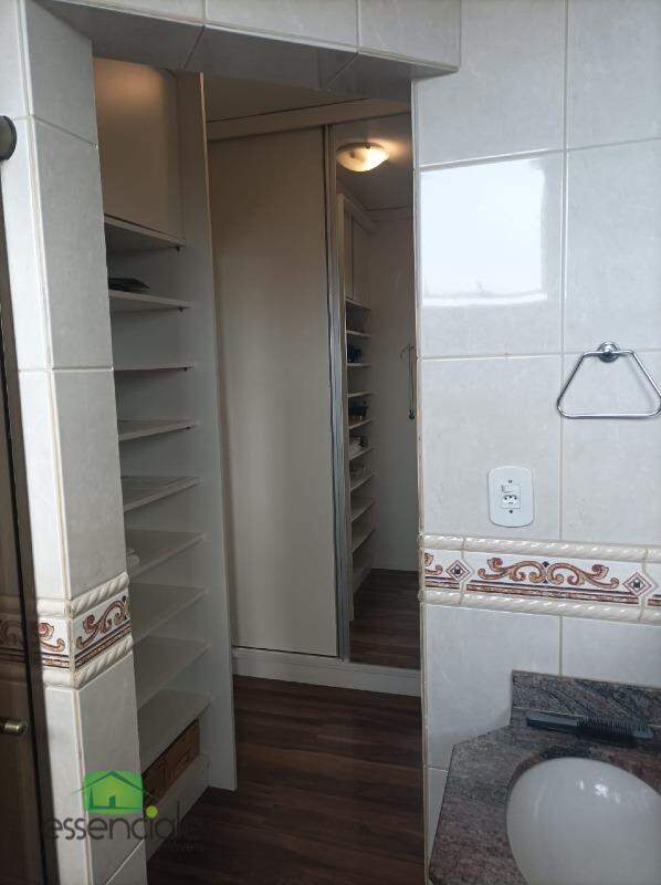 Apartamento à venda com 2 quartos, 80m² - Foto 9