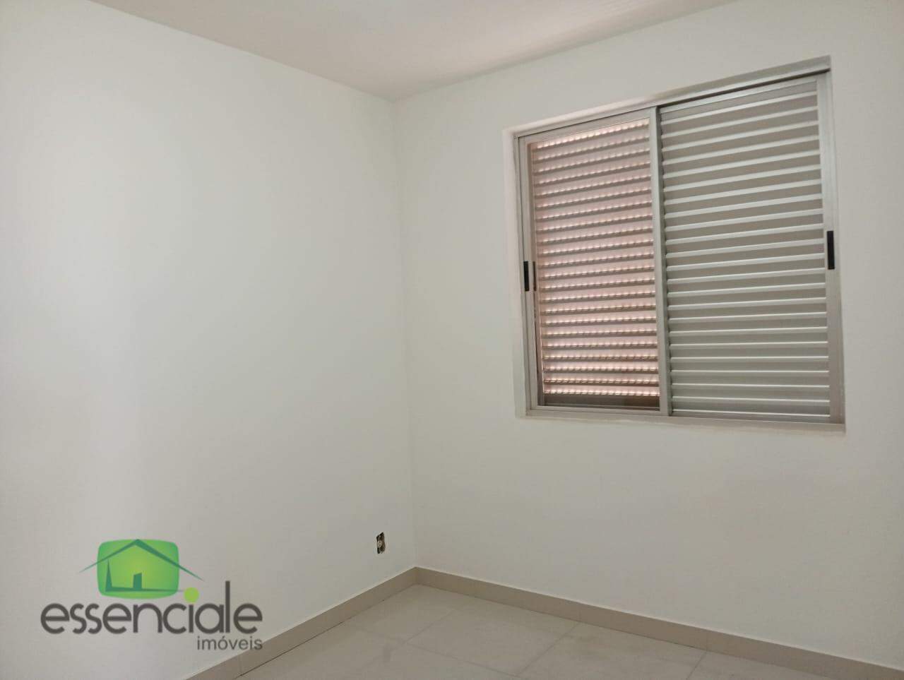 Apartamento para alugar com 3 quartos, 90m² - Foto 3