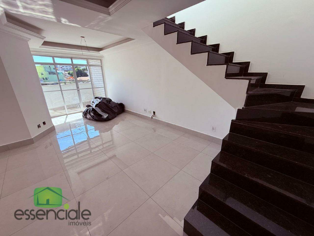 Cobertura para alugar com 3 quartos, 180m² - Foto 22