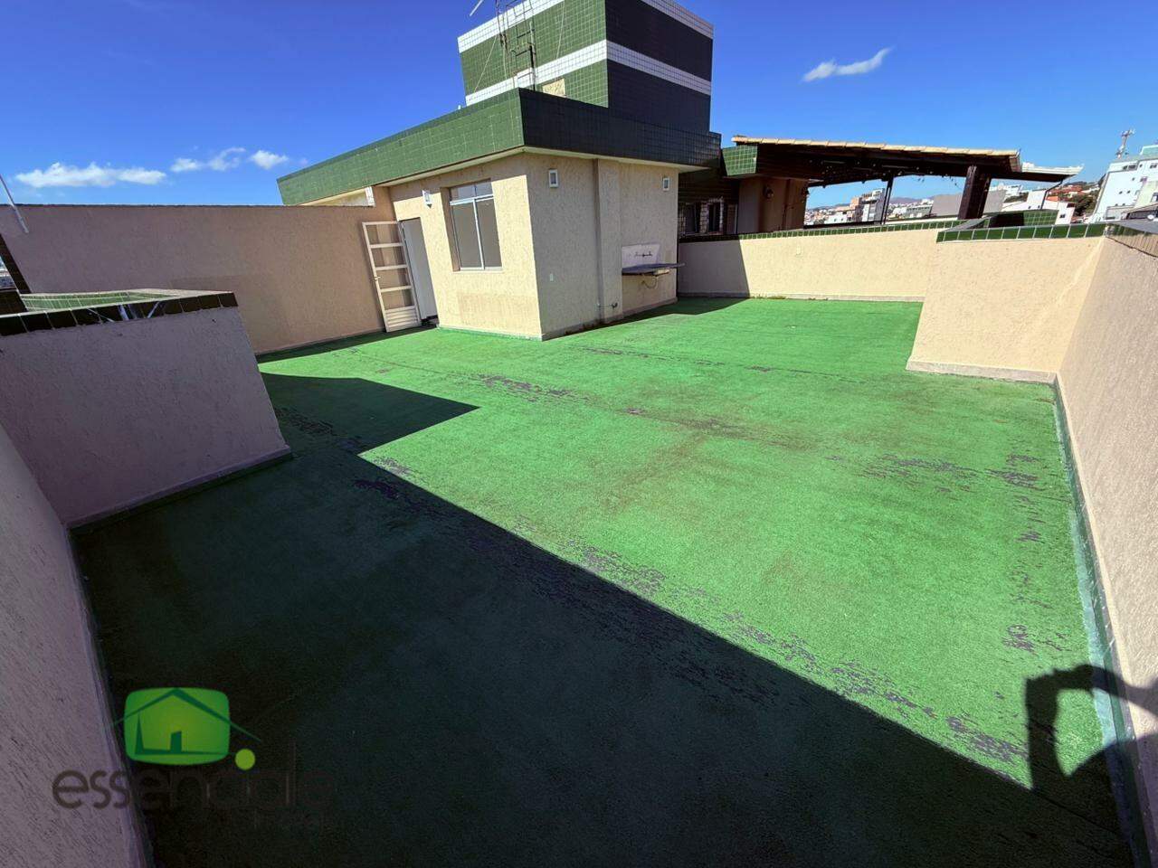Cobertura para alugar com 3 quartos, 180m² - Foto 2