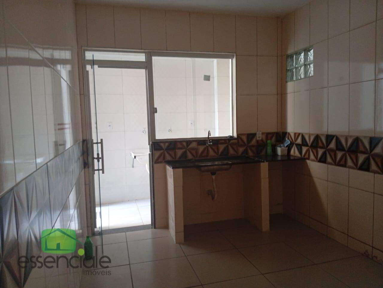 Casa para alugar com 2 quartos, 180m² - Foto 15