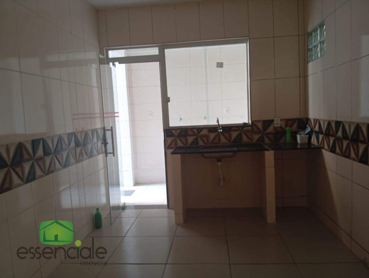 Casa para alugar com 2 quartos, 180m² - Foto 14