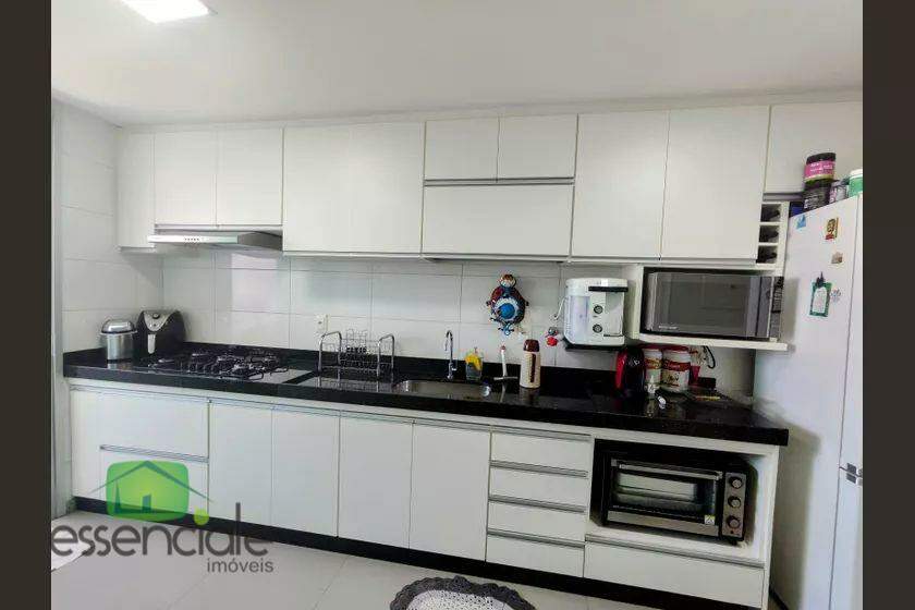 Casa à venda com 3 quartos, 306m² - Foto 8