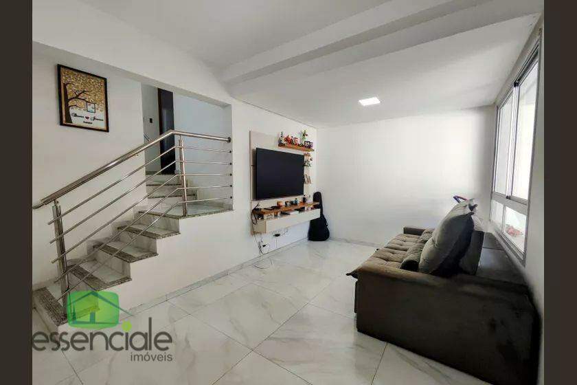 Casa à venda com 3 quartos, 306m² - Foto 1