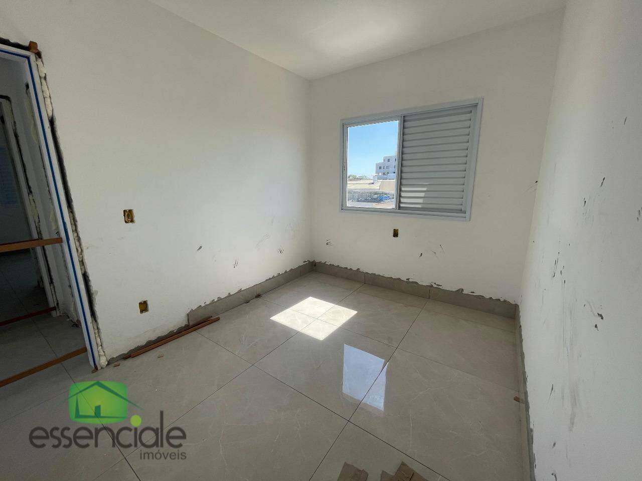Apartamento à venda com 2 quartos, 60m² - Foto 12