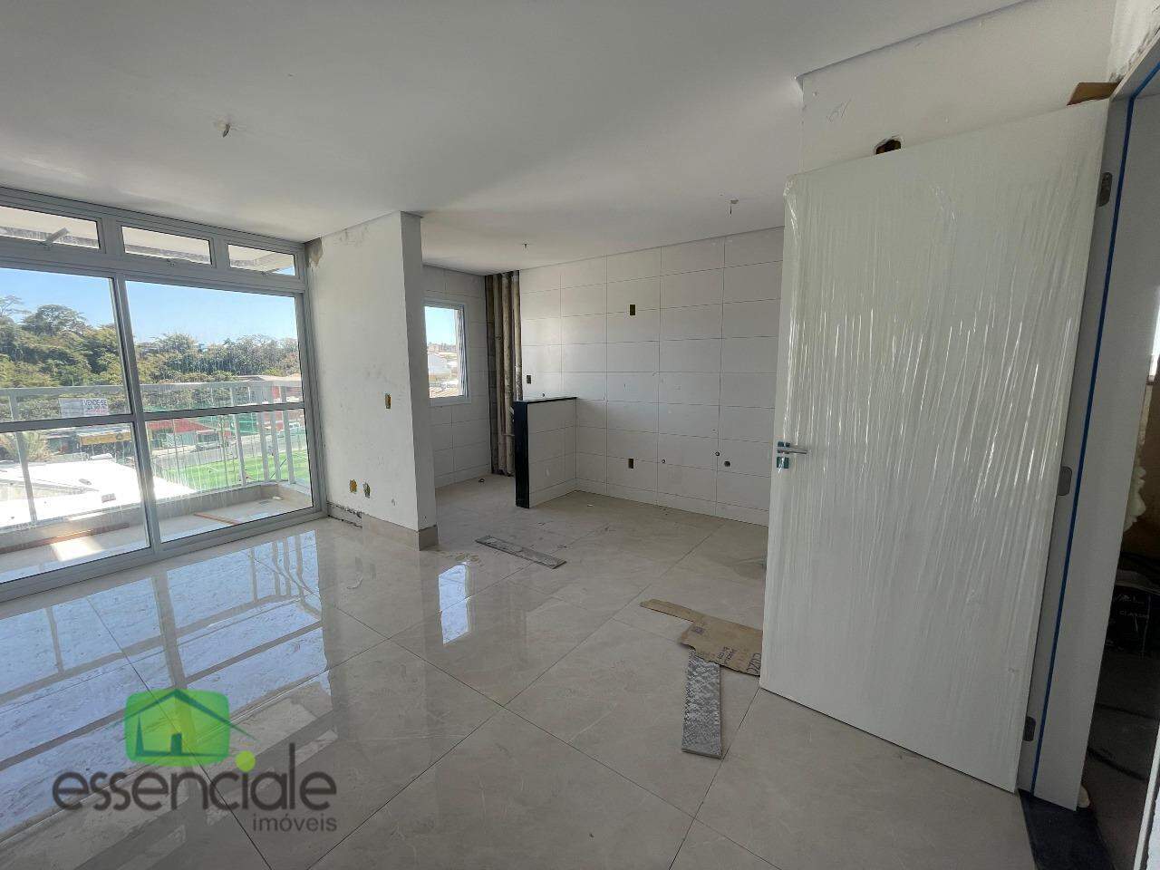 Apartamento à venda com 2 quartos, 60m² - Foto 2