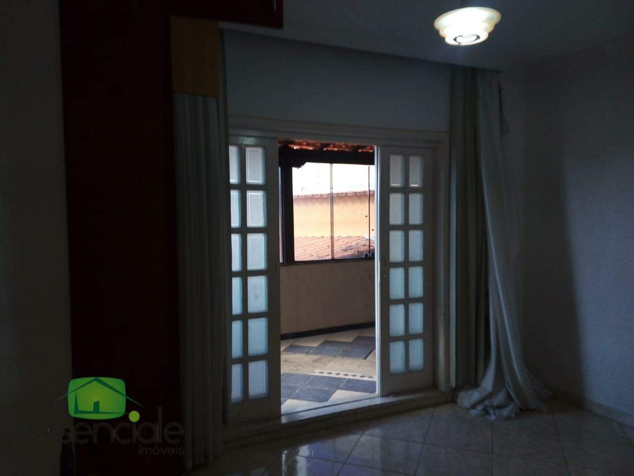 Casa para alugar com 4 quartos, 302m² - Foto 17