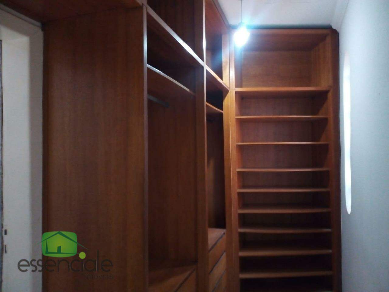 Casa para alugar com 4 quartos, 302m² - Foto 15