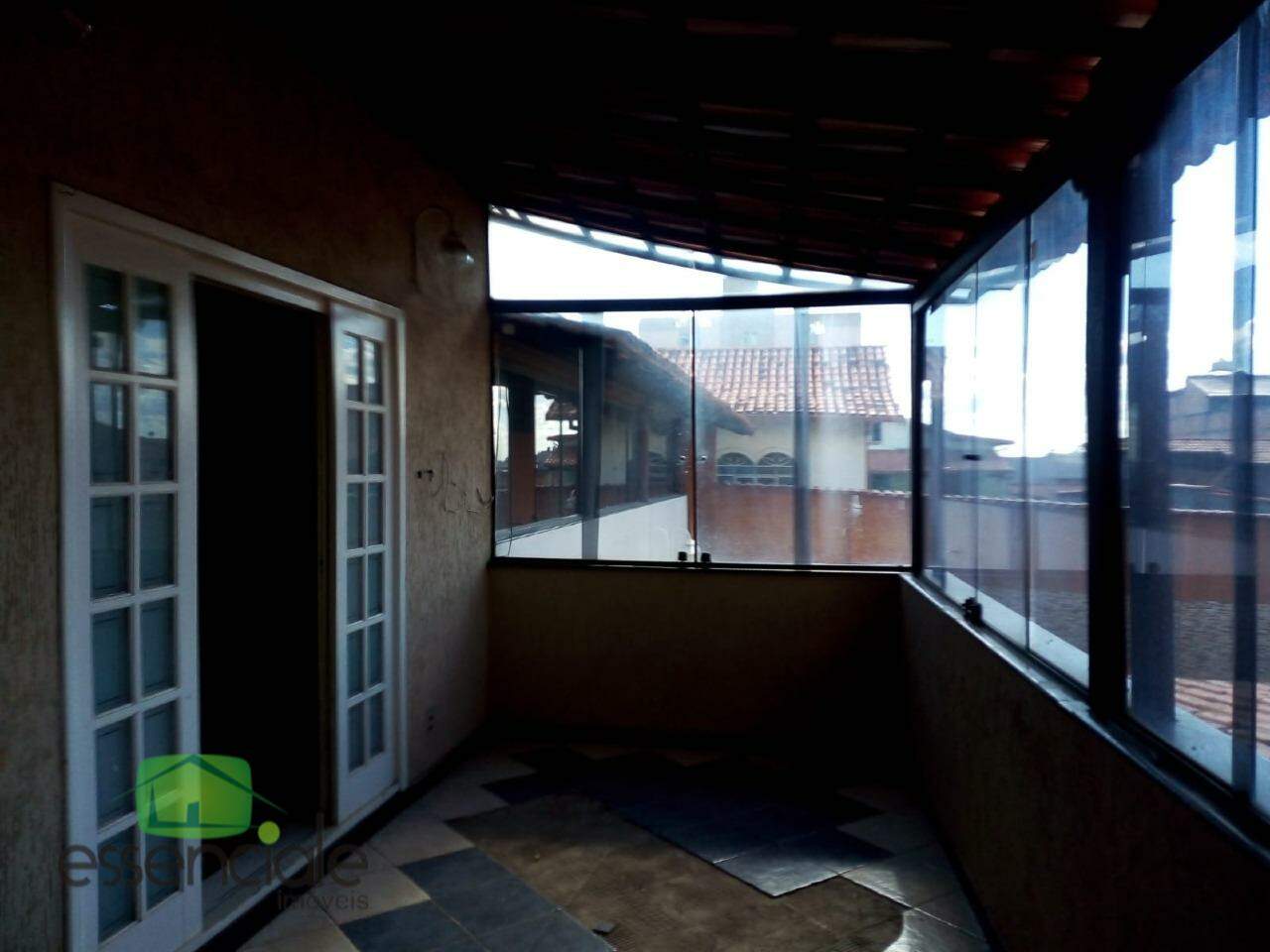 Casa para alugar com 4 quartos, 302m² - Foto 12
