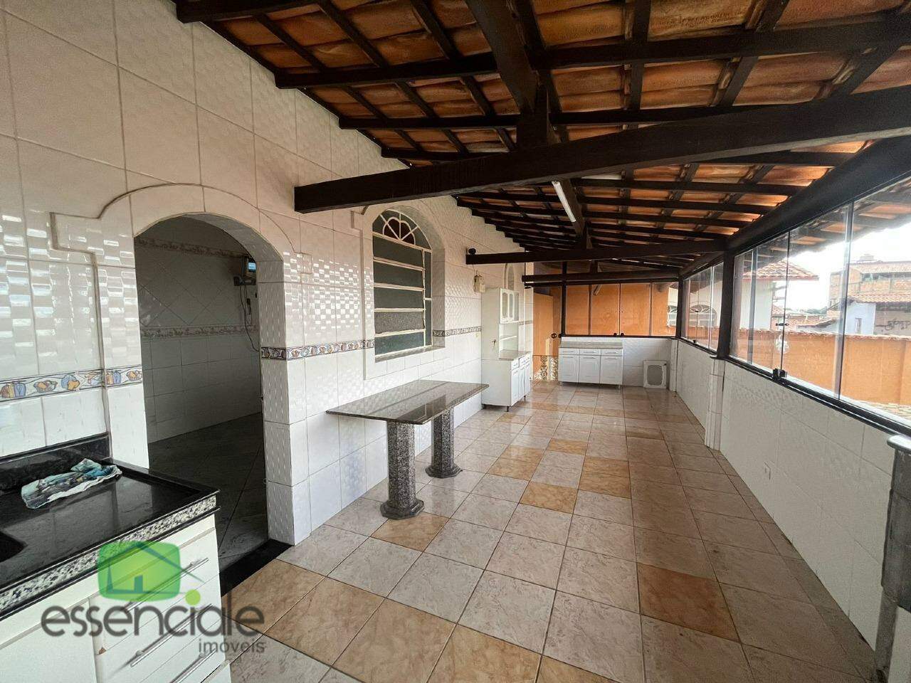 Casa para alugar com 4 quartos, 302m² - Foto 4