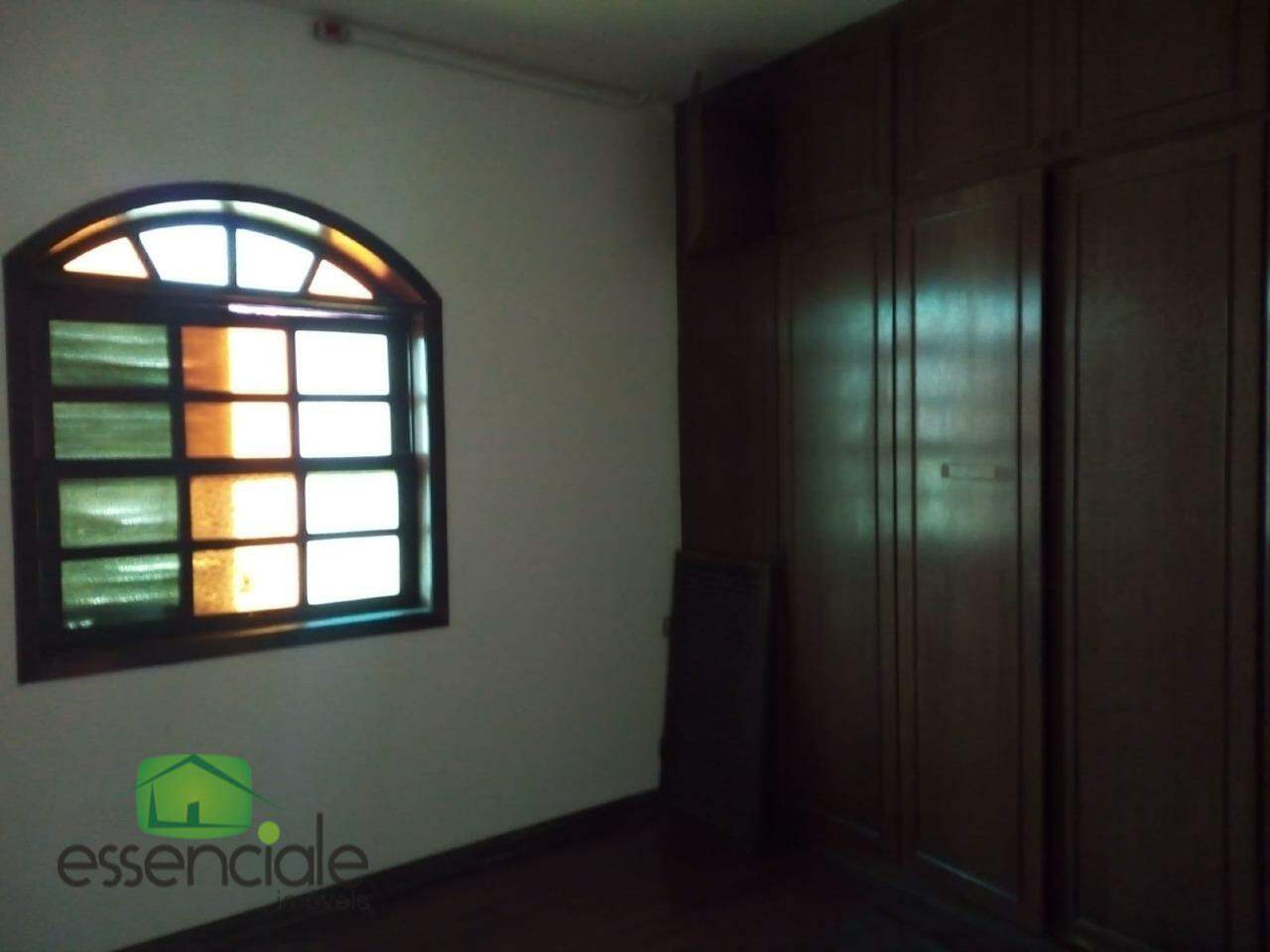 Casa para alugar com 6 quartos, 350m² - Foto 9