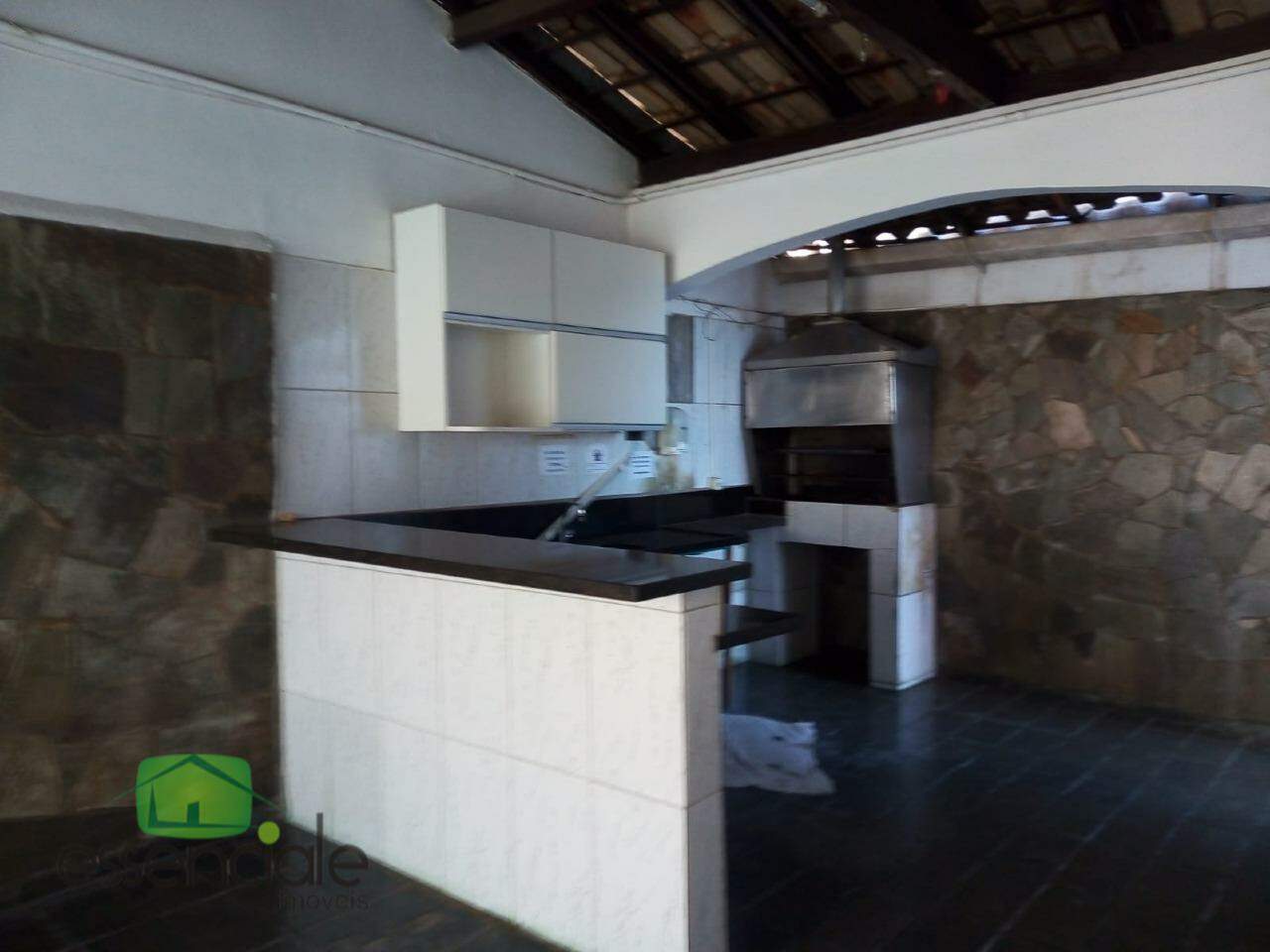 Casa para alugar com 6 quartos, 350m² - Foto 23