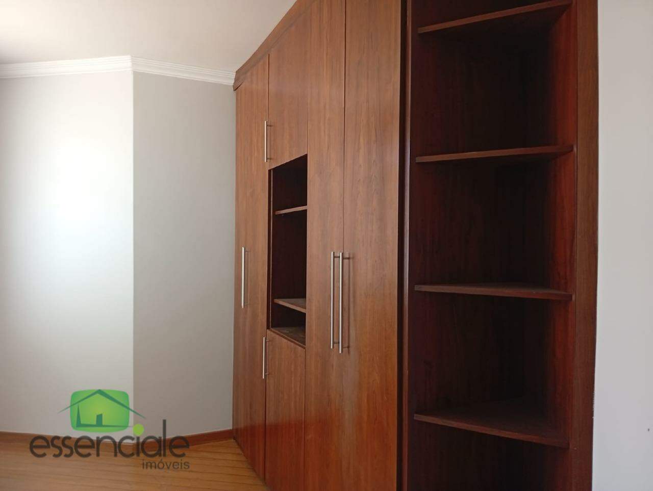Apartamento para alugar com 3 quartos, 120m² - Foto 16