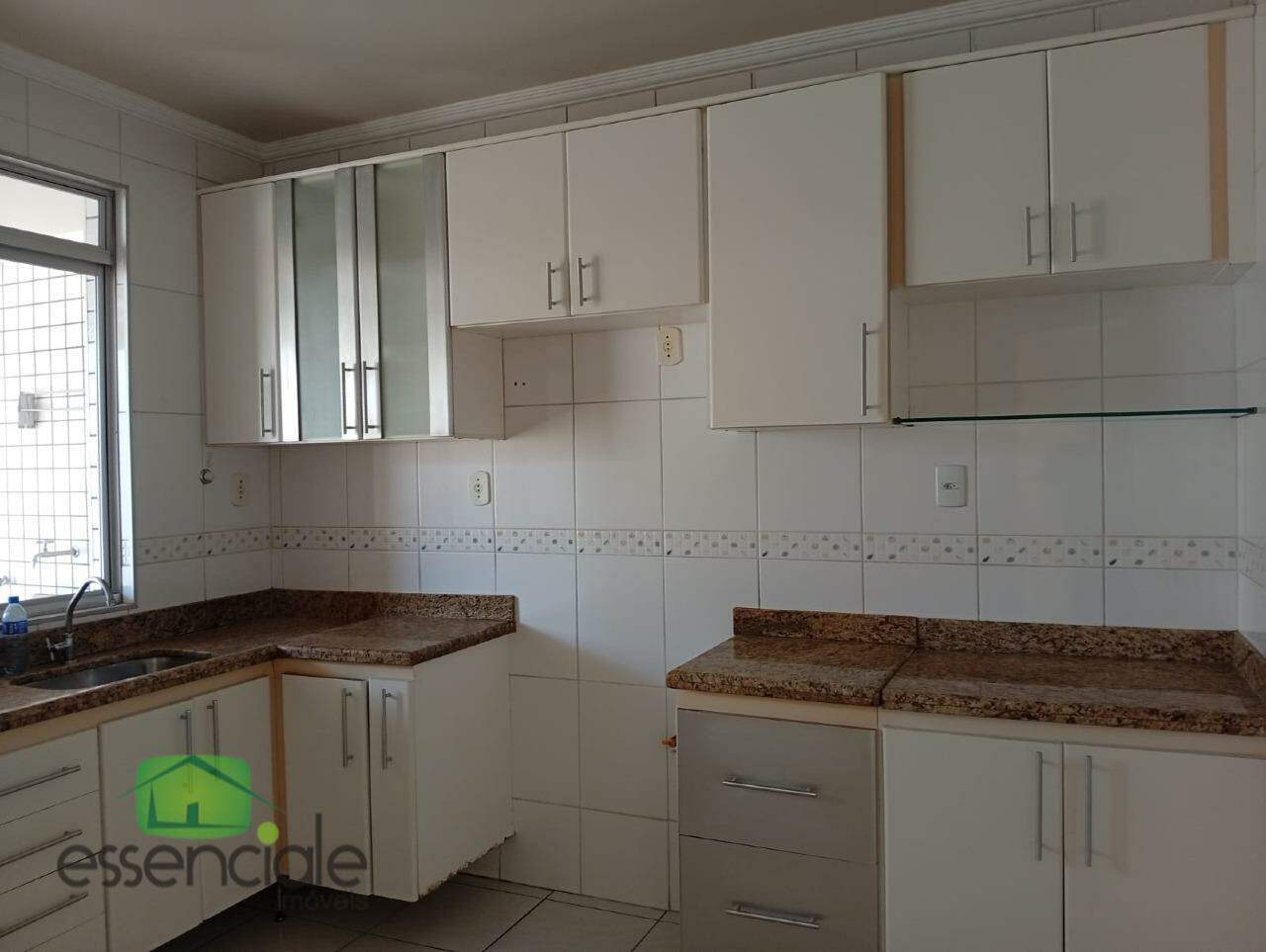 Apartamento para alugar com 3 quartos, 120m² - Foto 22