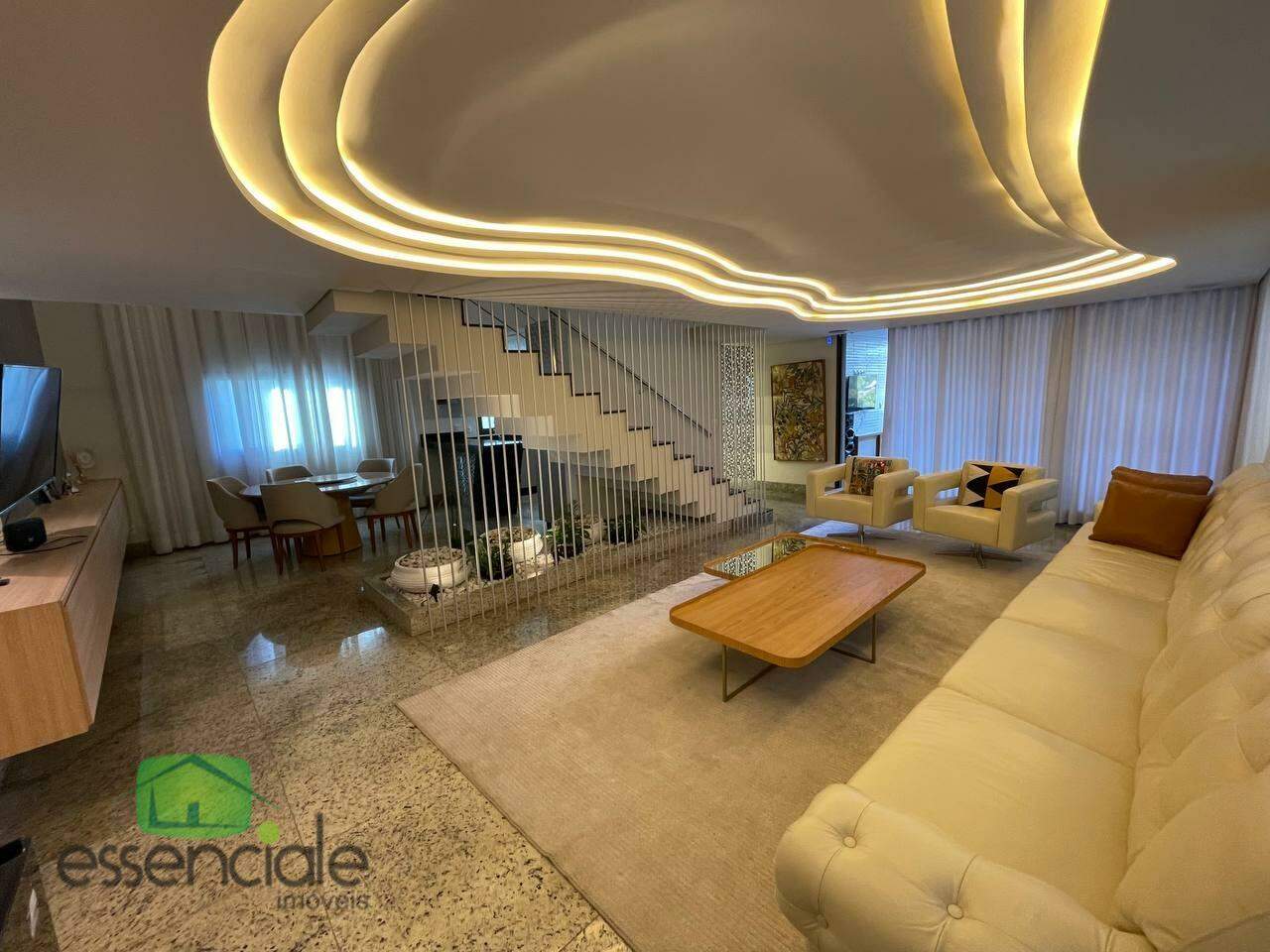 Casa de Condomínio para alugar com 3 quartos, 300m² - Foto 2