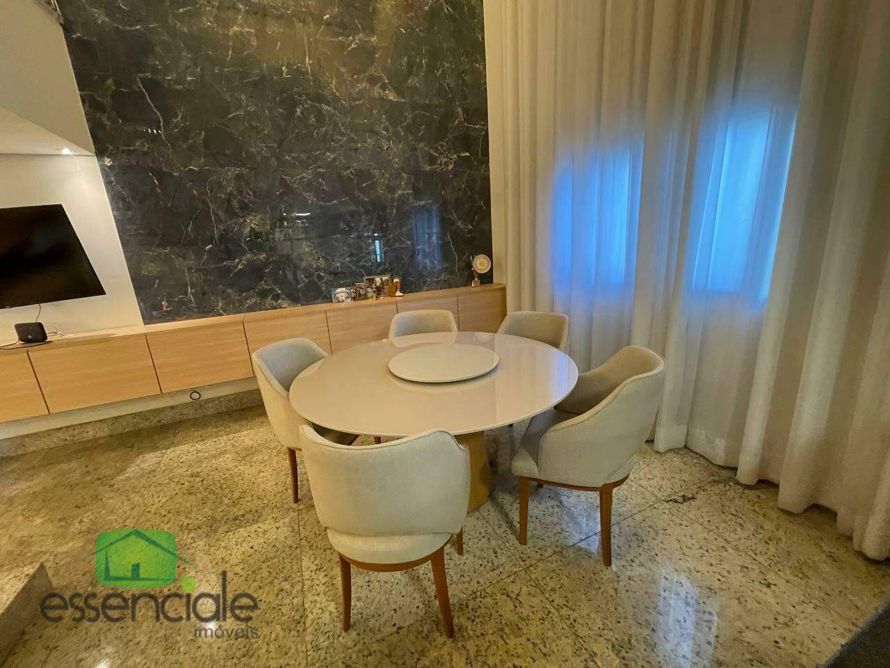 Casa de Condomínio para alugar com 3 quartos, 300m² - Foto 3