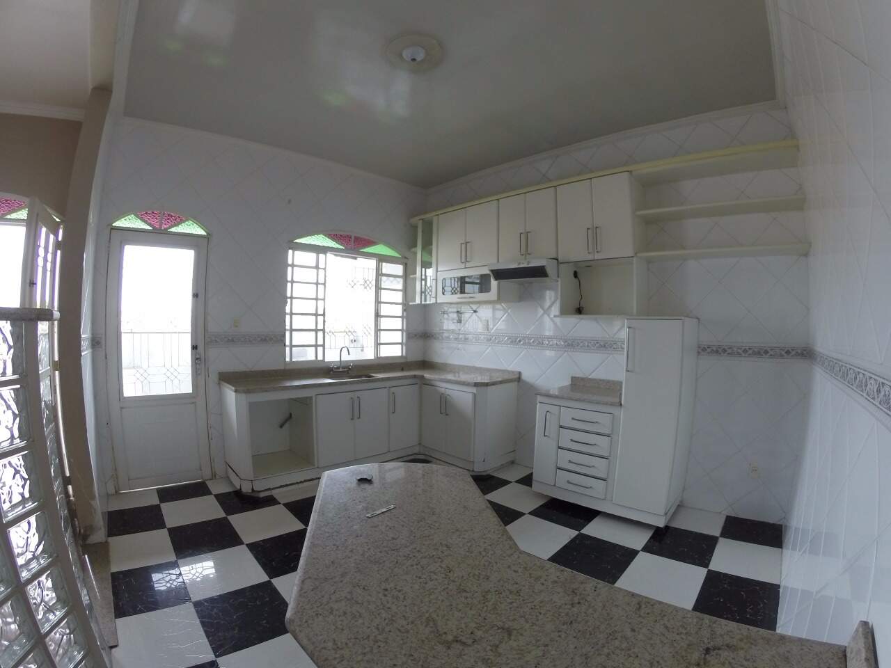 Casa para alugar com 3 quartos, 150m² - Foto 7
