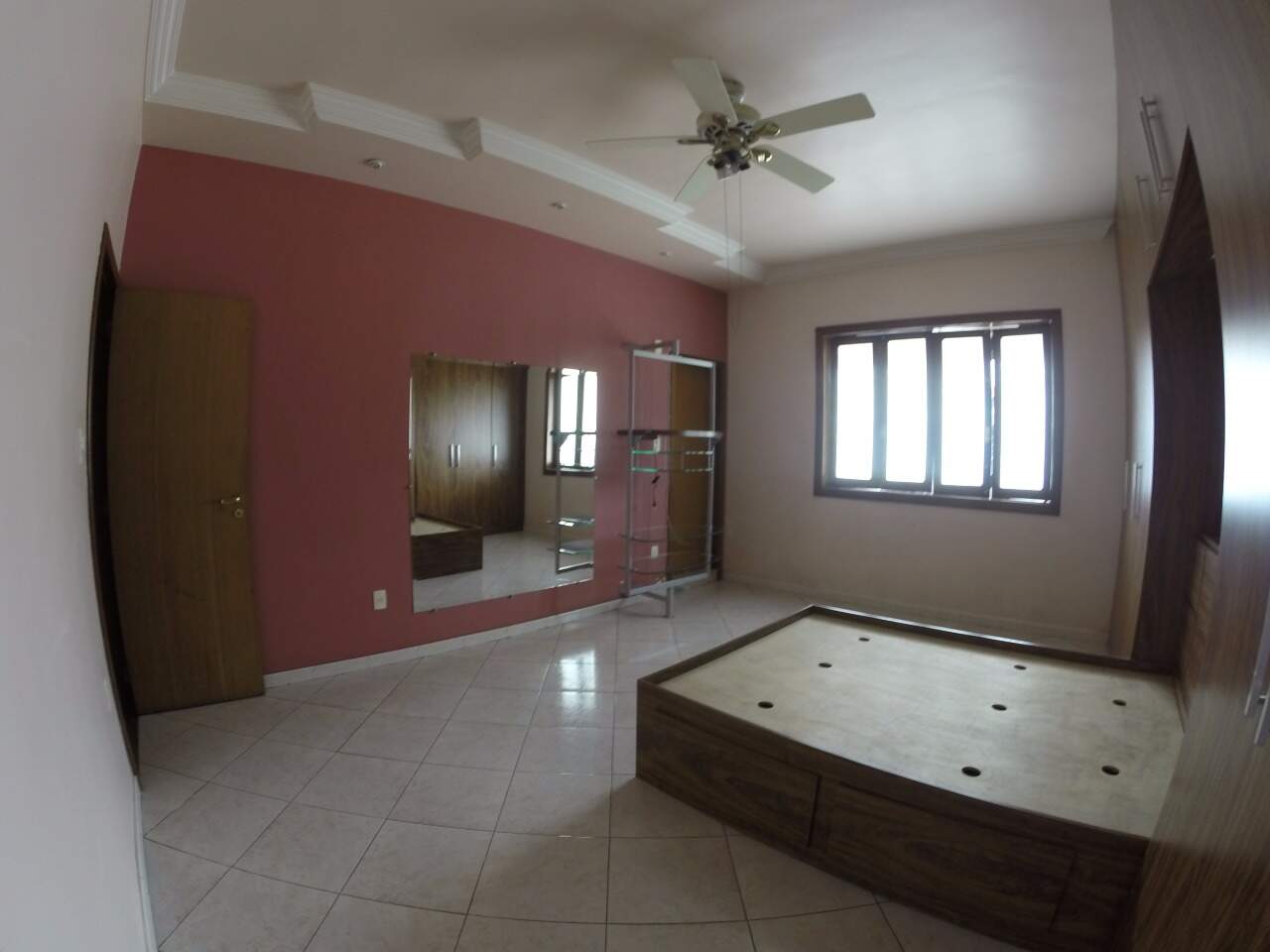 Casa para alugar com 3 quartos, 150m² - Foto 11