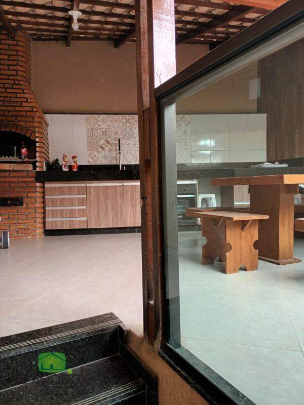 Casa para alugar com 2 quartos, 107m² - Foto 15