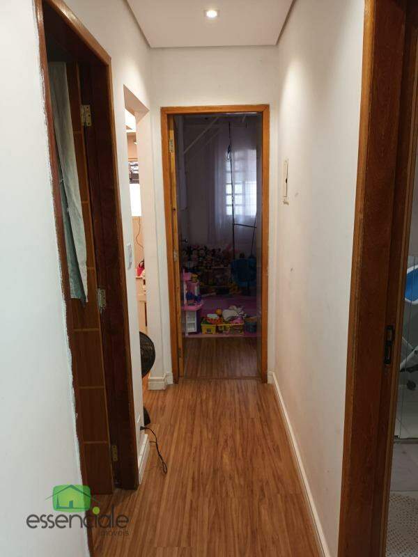 Casa para alugar com 2 quartos, 107m² - Foto 4