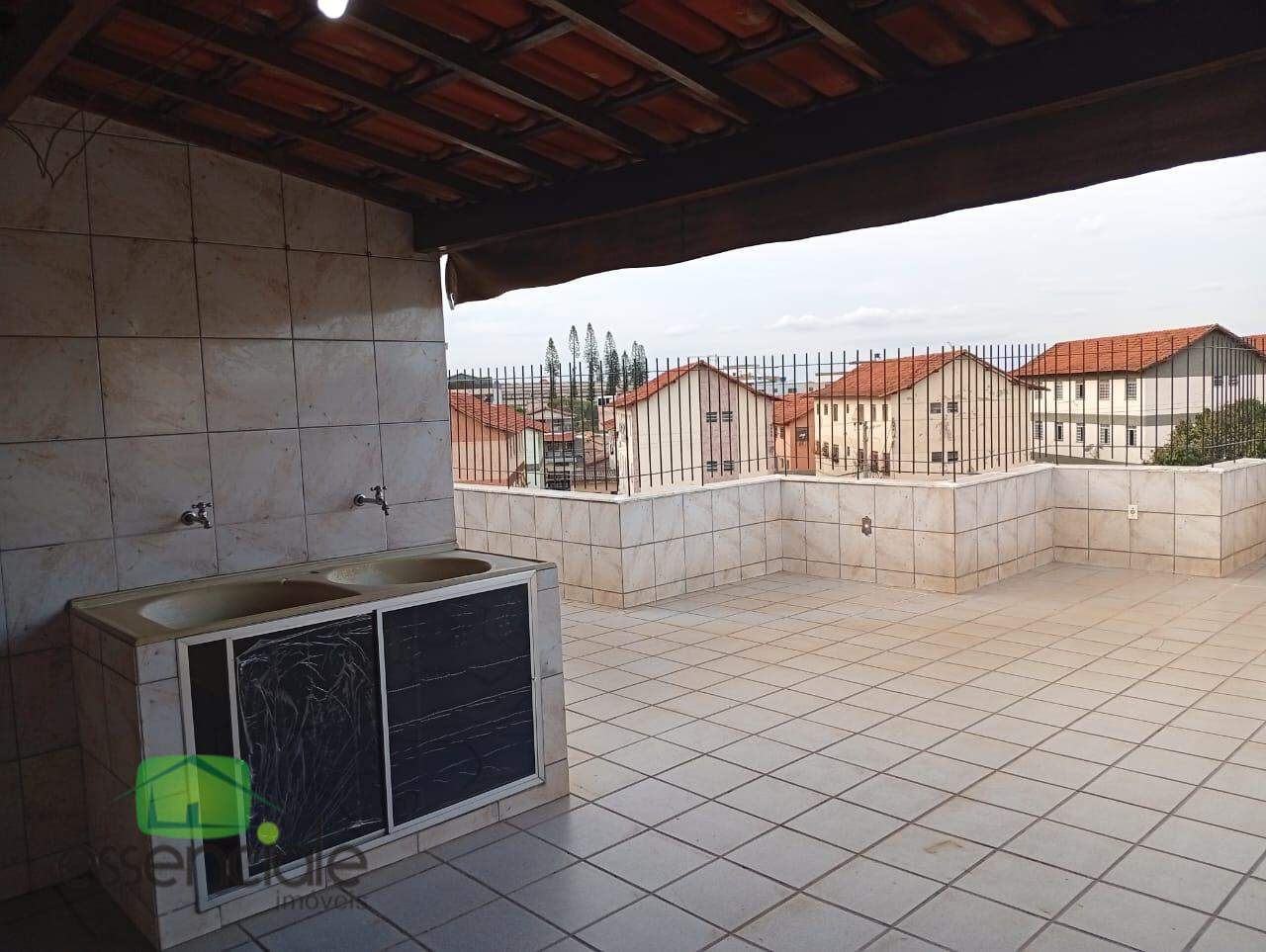 Cobertura para alugar com 3 quartos, 150m² - Foto 4
