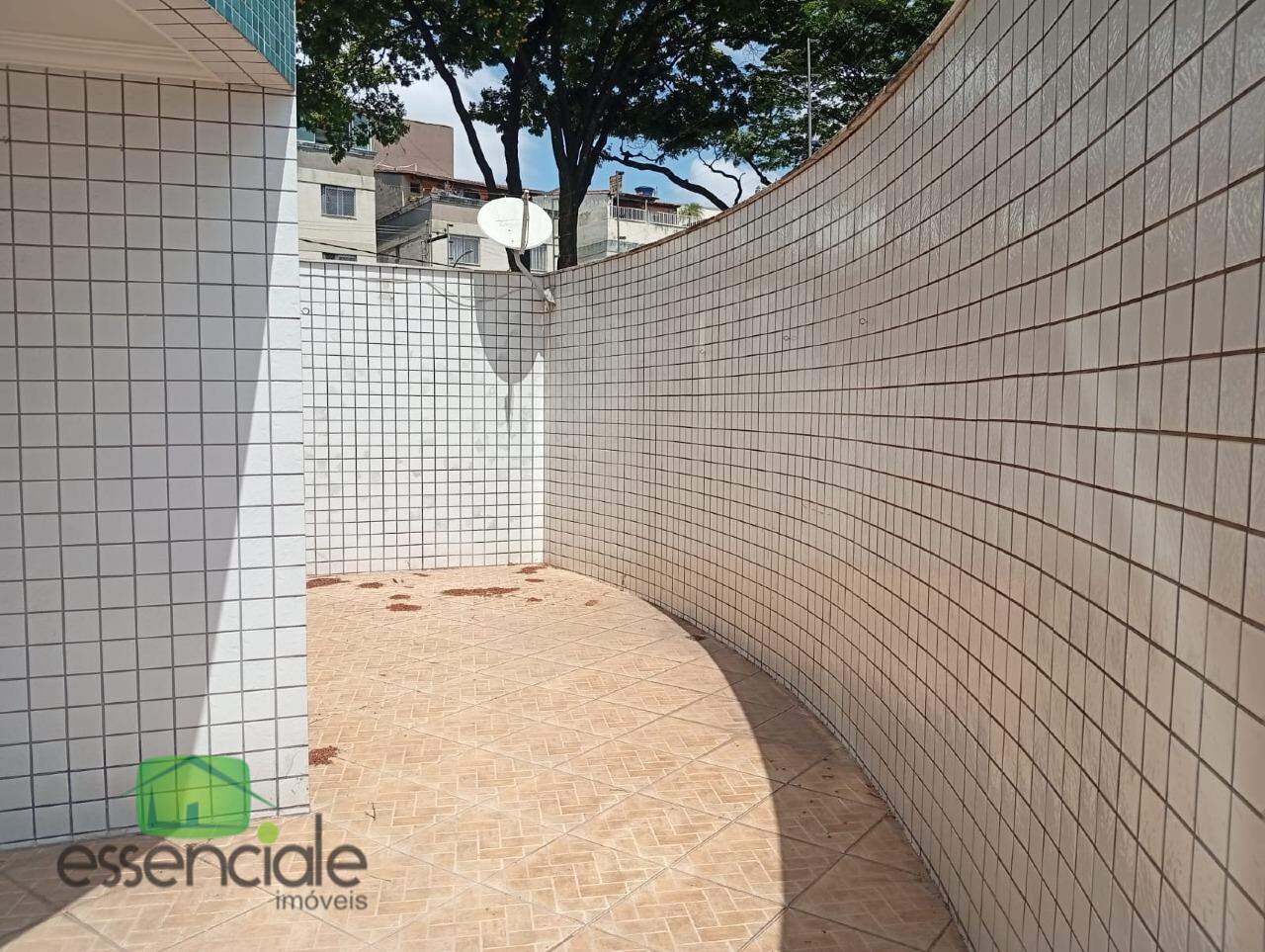 Apartamento para alugar com 3 quartos, 120m² - Foto 17