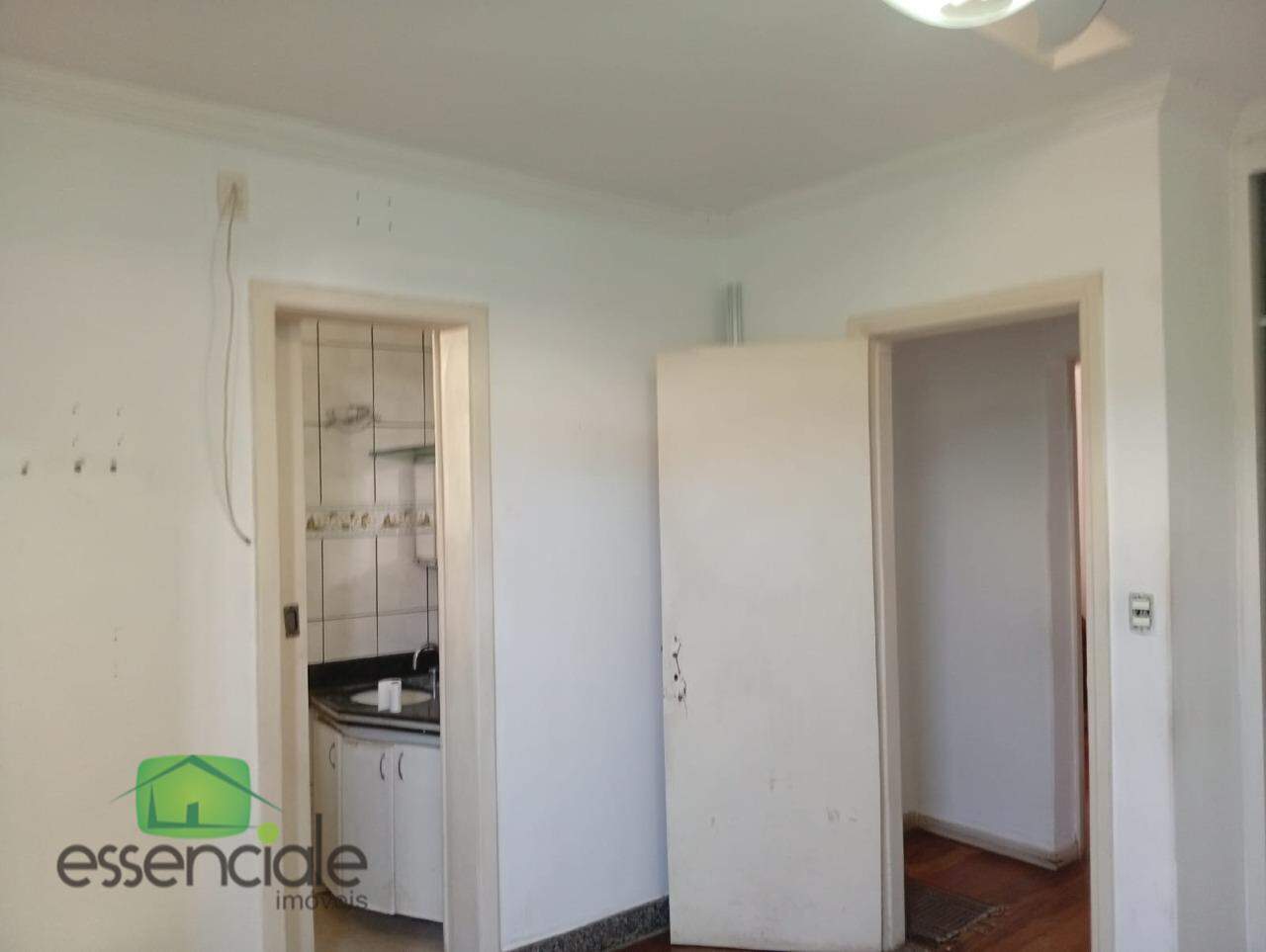Casa para alugar com 4 quartos, 360m² - Foto 13