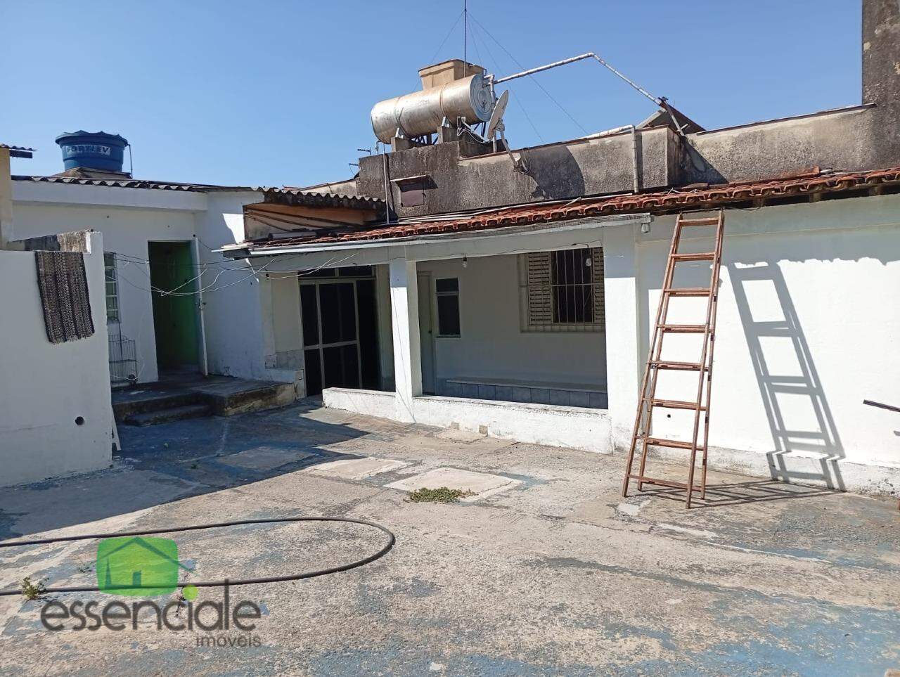 Casa para alugar com 4 quartos, 360m² - Foto 24