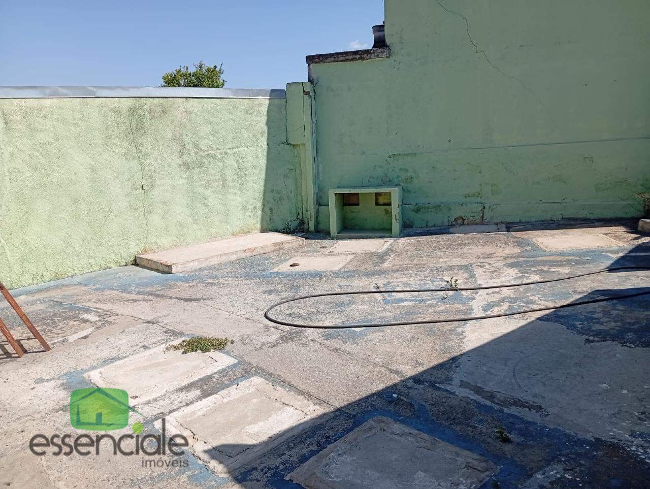 Casa para alugar com 4 quartos, 360m² - Foto 22