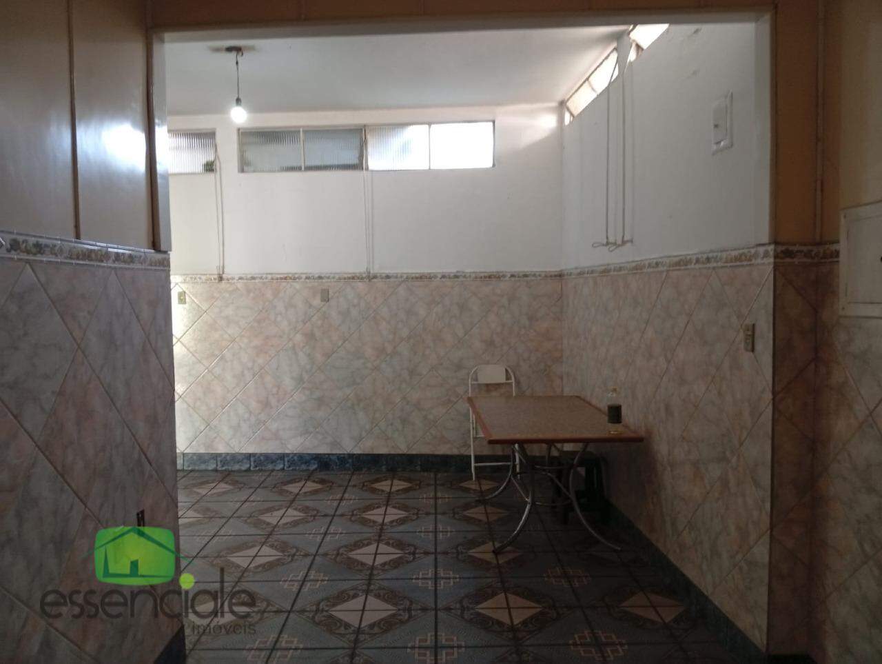 Casa para alugar com 4 quartos, 360m² - Foto 16