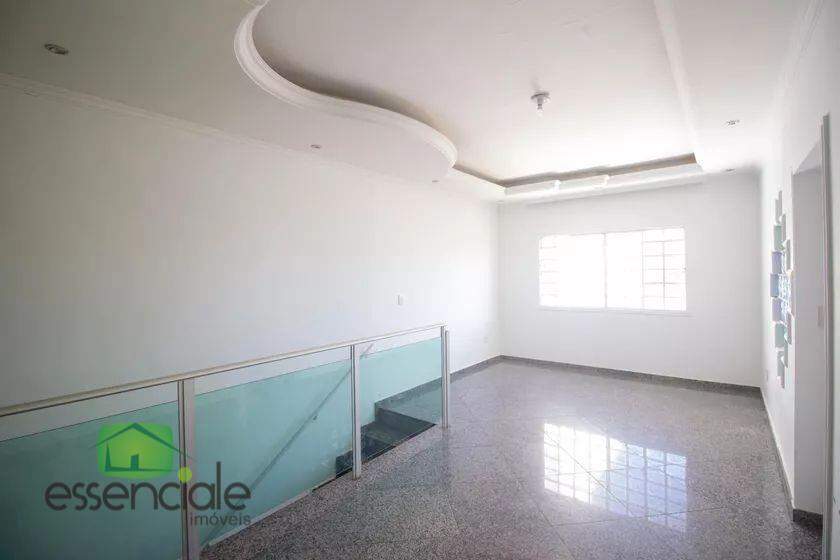 Casa para alugar com 3 quartos, 361m² - Foto 9