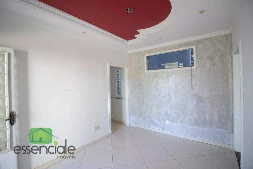 Casa para alugar com 3 quartos, 361m² - Foto 3