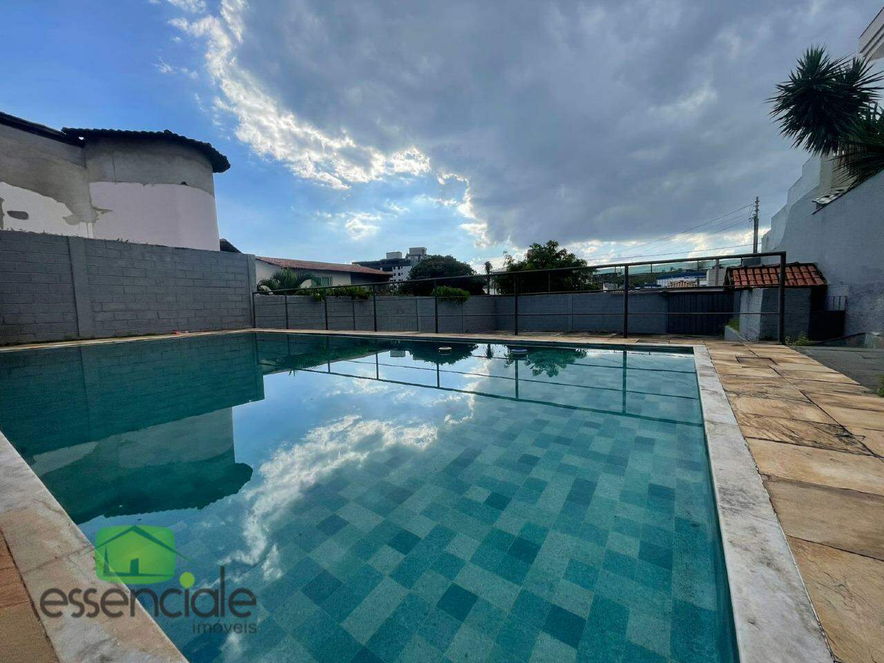 Casa, 2 quartos, 100 m² - Foto 1