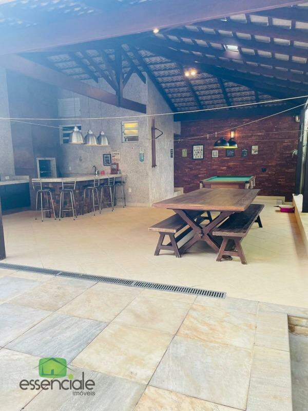 Casa, 3 quartos, 385 m² - Foto 1