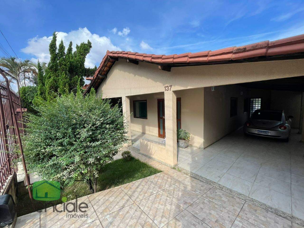 Casa, 3 quartos, 360 m² - Foto 1